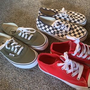 Women’s size 6 vans and converse
